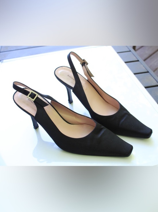 Banana Republic Shoes - Banana Republic rhinestone sling back pumps Leather lining